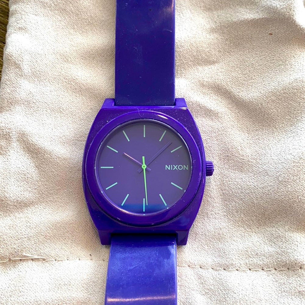 Nixon watch